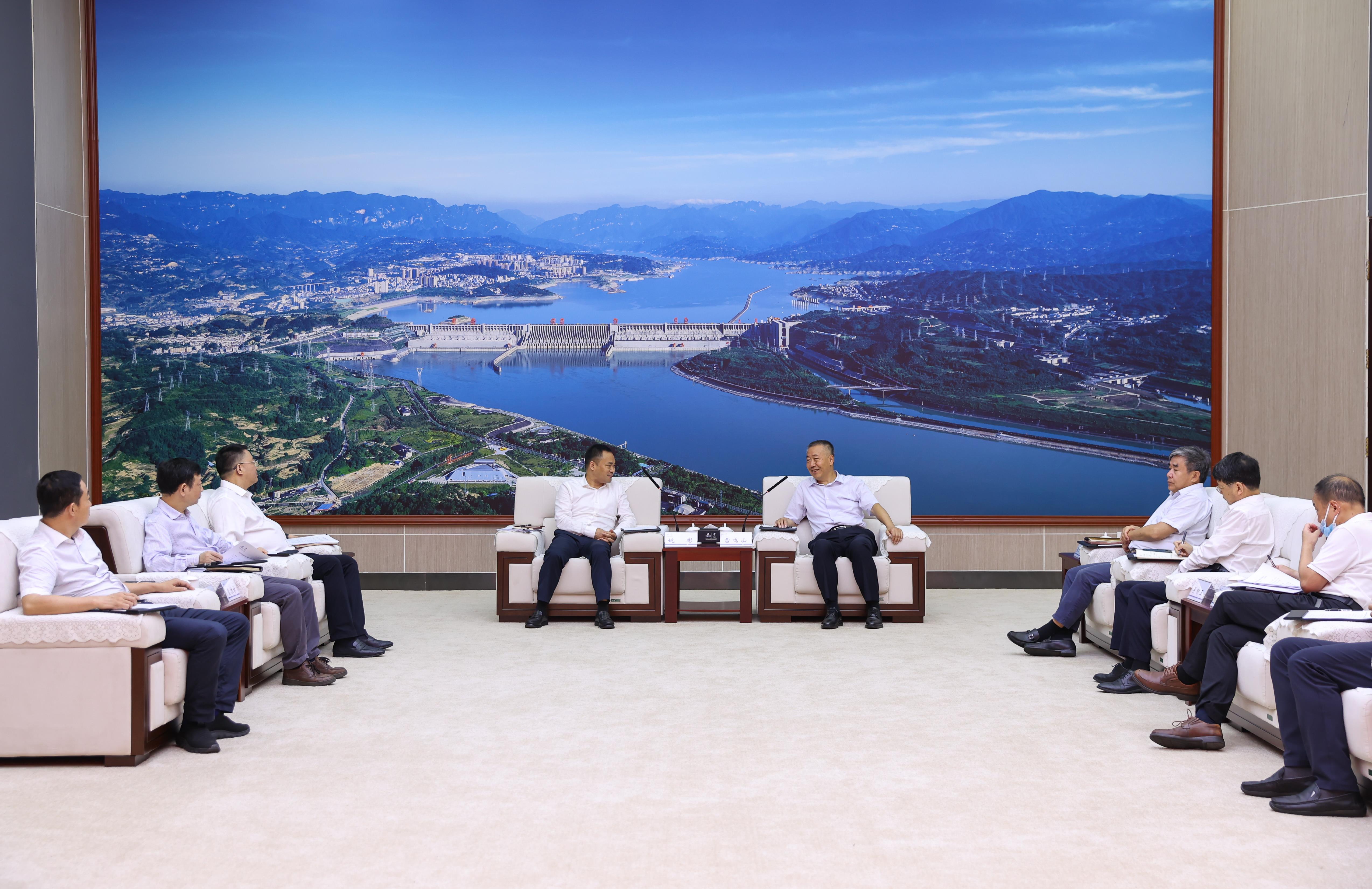 江岸区座谈 江岸区座谈